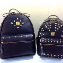 厂家直销 MCM浮雕款中号双肩包 宝蓝色 原版真皮