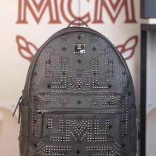 MCM官网 Gunta“M”字形铆钉背包 双向ykk拉链 铜牌独立编码