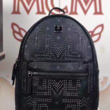 MCM官网 Gunta“M”字形铆钉背包 双向ykk拉链 铜牌独立编码