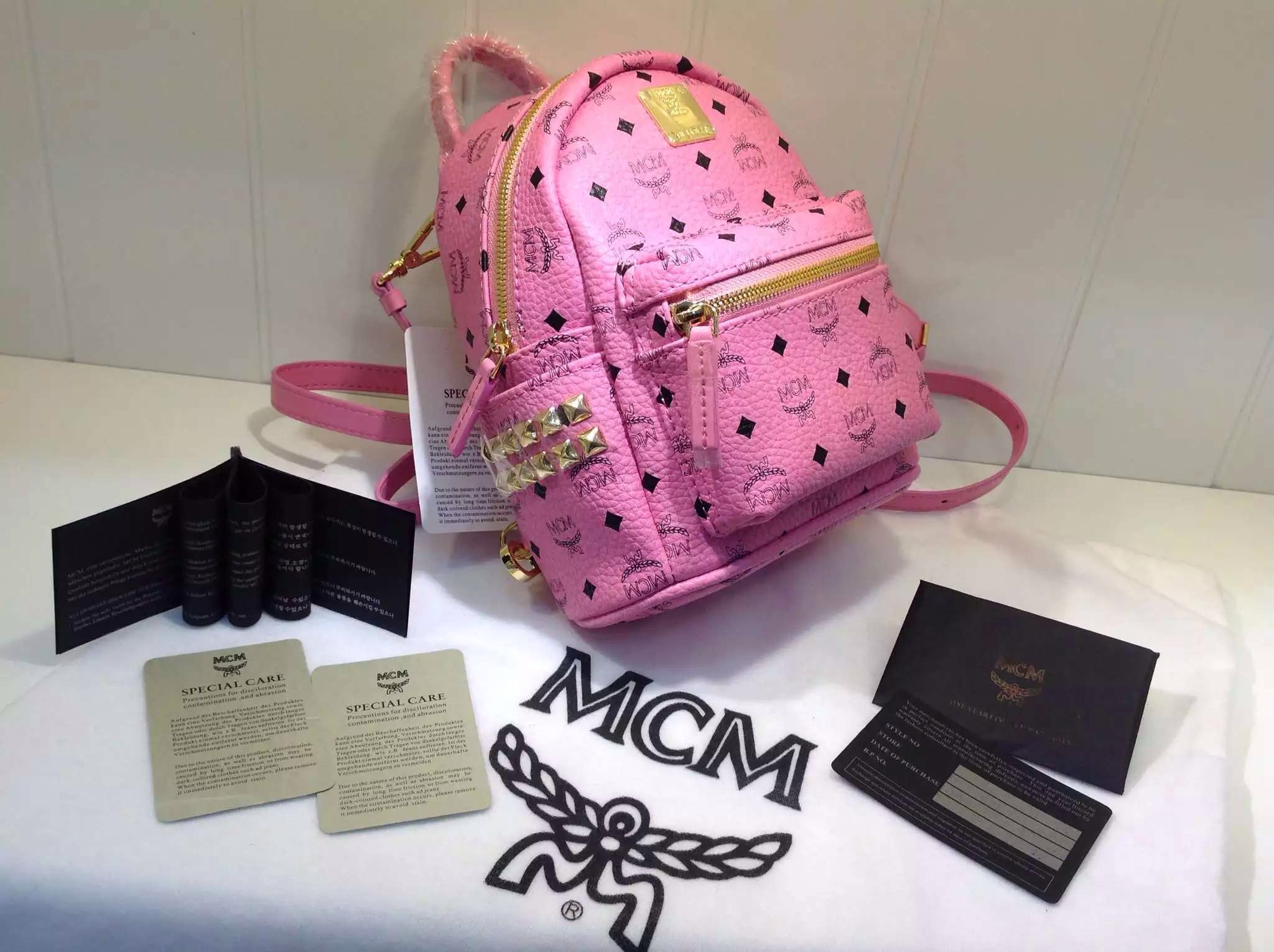 MCM专柜新款 经典侧钉款 黑色 粉色 超Mini