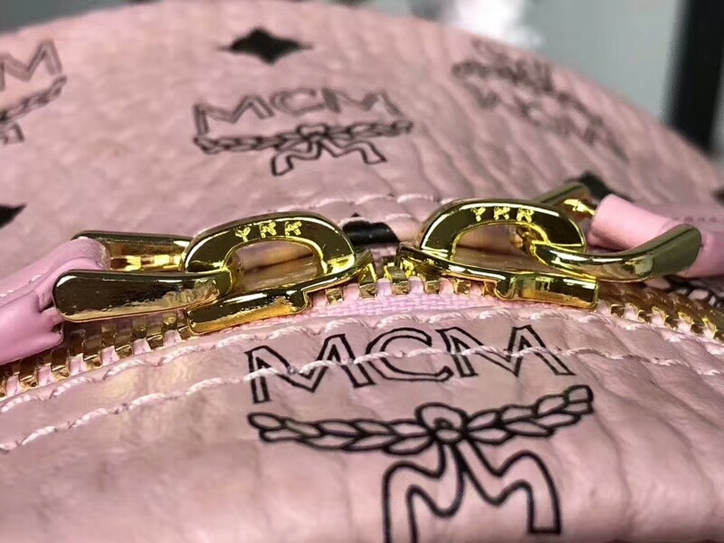 MCM专柜同步 Essentials系列双肩包3D丝印潮流元素 ykk拉链 背后附有铜牌独立编码 冰激凌粉