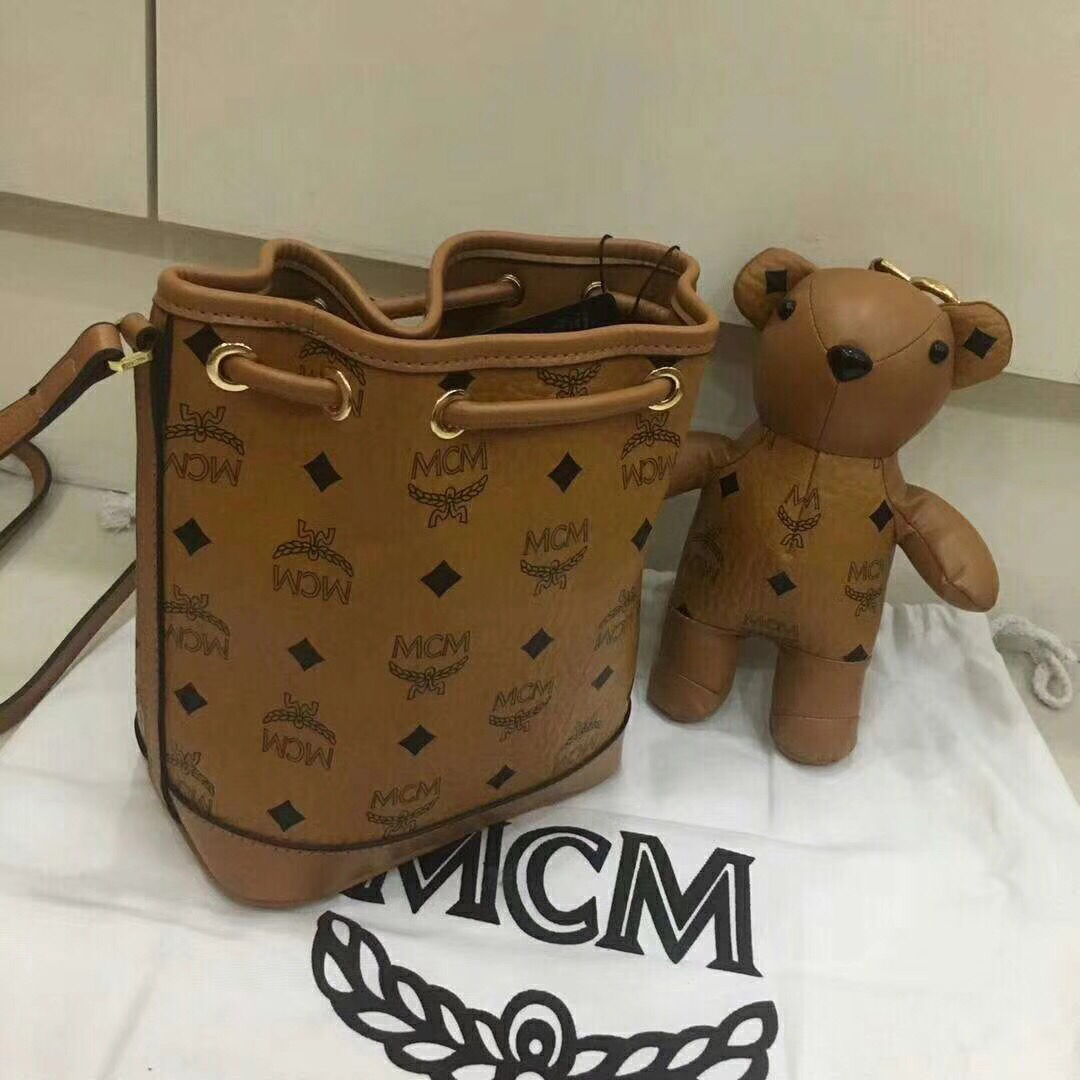 MCM韩国官网 VISETOS新品小熊系列摆件抽绳包 土黄